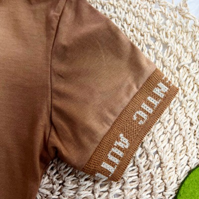 Conj. Camiseta Authentic e Bermuda em Linho - Marrom e Areia